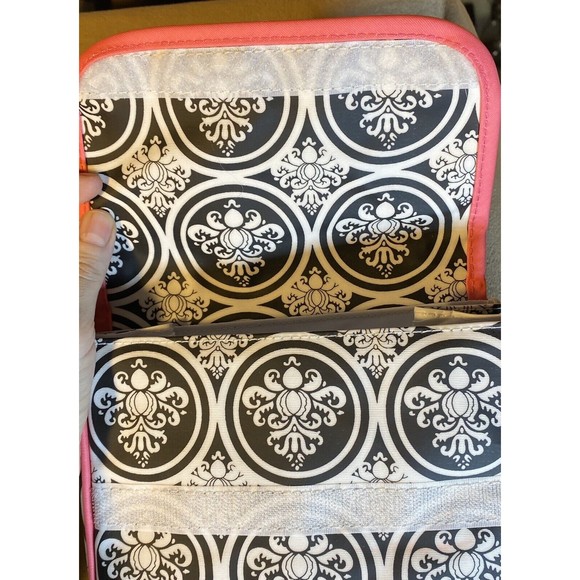 Insulated Lunch Sack NWT Vinyl Black and White Rococo Cabbage Rose with Pink - Picture 3 of 4